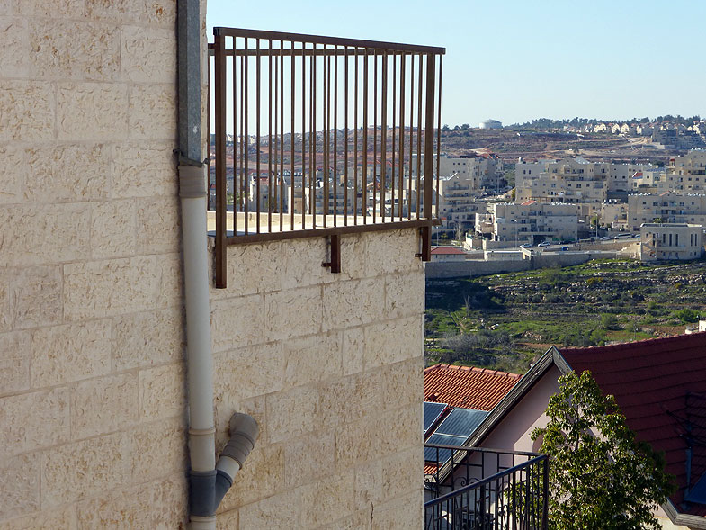 Beitar-ilit, Бейтар-Илит. Photo:  Netzah.org (c)