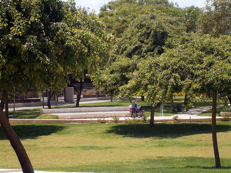 Kiryat Bialik. HaBanim Park 