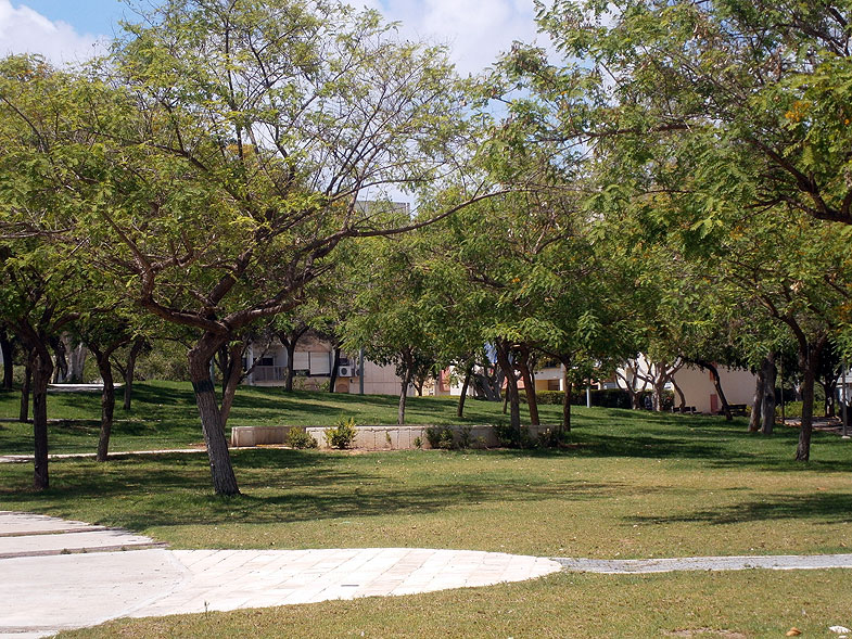 Kiryat Bialik. HaBanim Park 