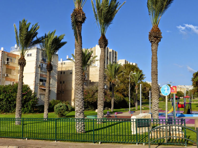 חיפה. גן אופירה נבון