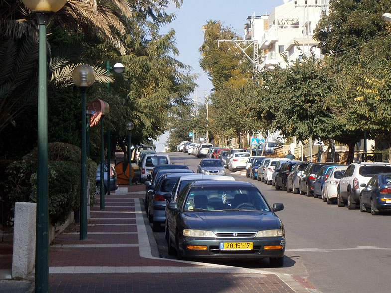 Kfar Saba. City Center