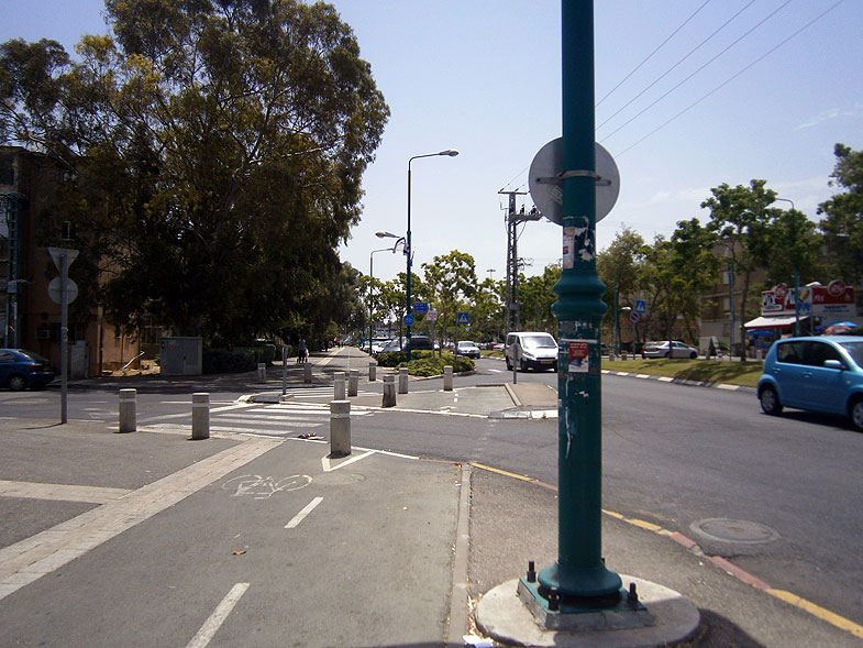 Kiryat Haim. Sderot Deganya