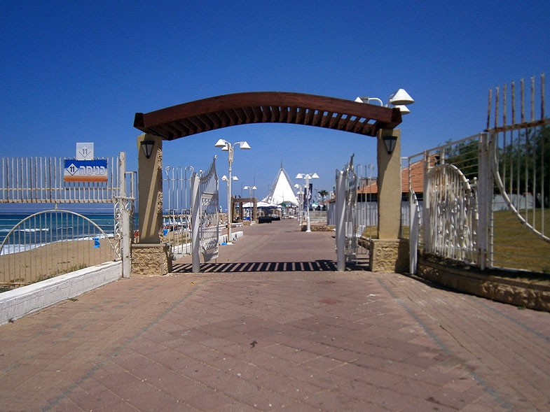 Nahariya. Park in the beach