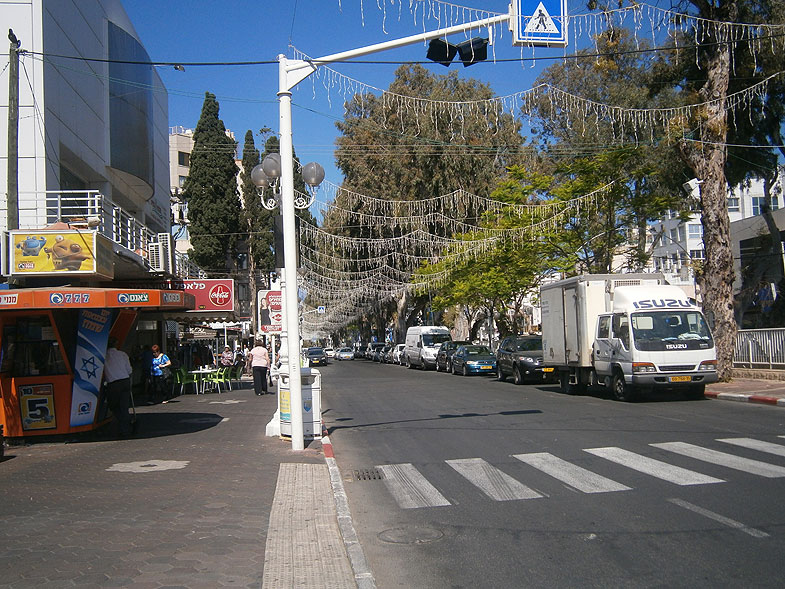Nahariya. Sderot HaGa