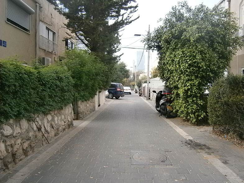 Tel Aviv. Bitzaron