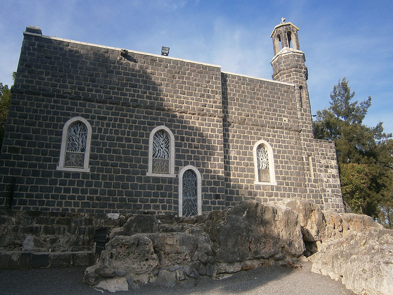 Tabgha. Church of the Primacy of St. Peter